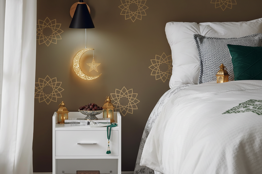 طاولة بجانب السرير مع درج و رف خشب أبيض - ترابيزة سرير جانبية - كمودينو مودرن